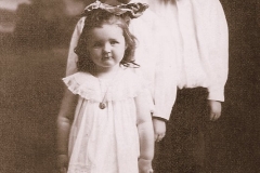 805-Davis-Chil.-IreneMerlin-Leo